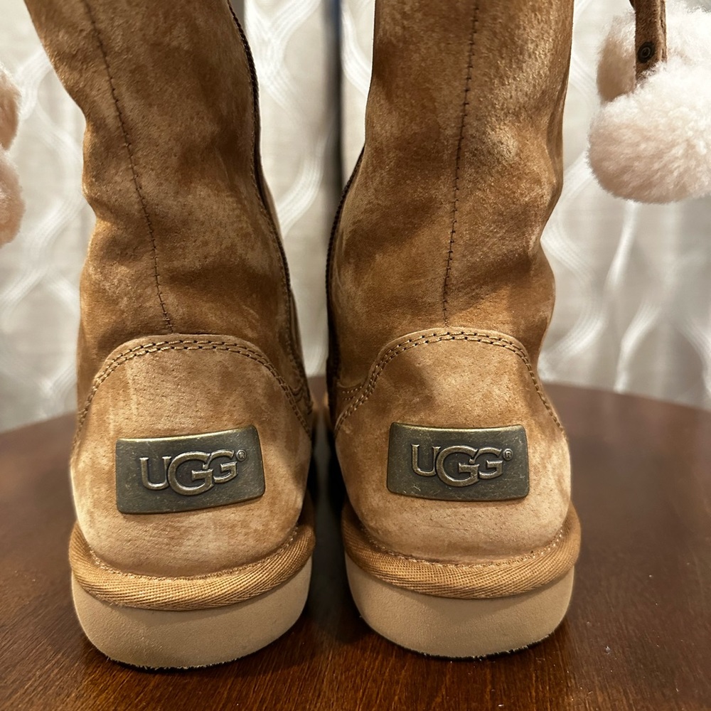 Women’s Ugg Tall Chestnut Brown Plumdale Cuff Pom Pom Zip Boots - Picture 9 of 16
